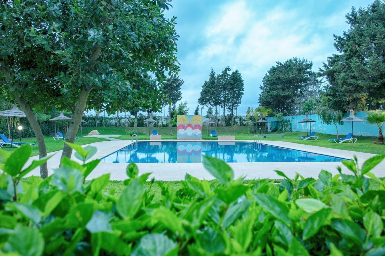 Résidence Hôtelière Riviera Beach Cabo Negro Esterno foto