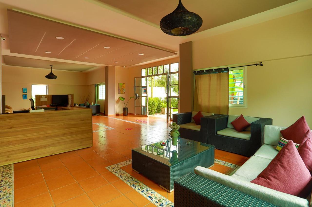 Résidence Hôtelière Riviera Beach Cabo Negro Esterno foto