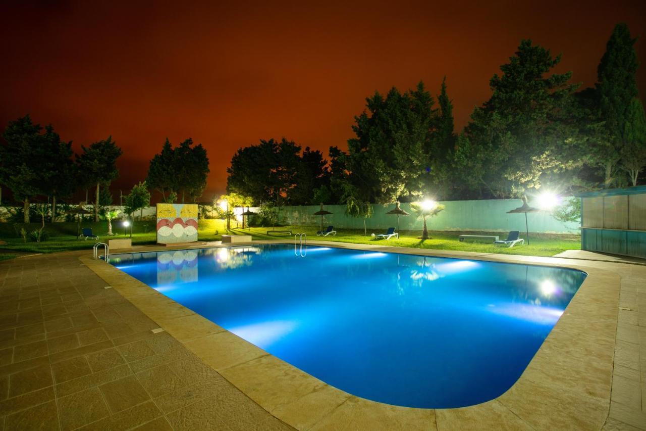 Résidence Hôtelière Riviera Beach Cabo Negro Esterno foto