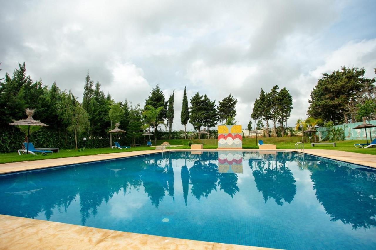 Résidence Hôtelière Riviera Beach Cabo Negro Esterno foto