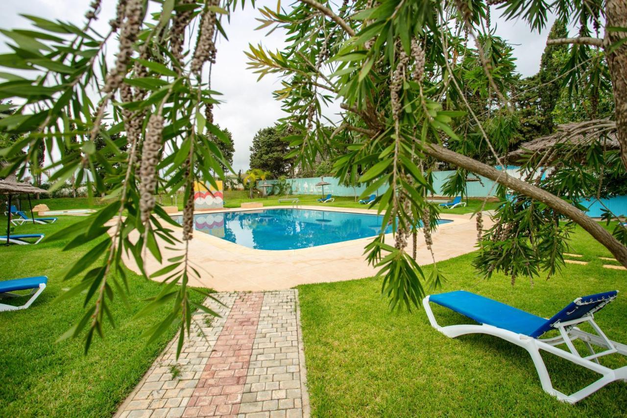 Résidence Hôtelière Riviera Beach Cabo Negro Esterno foto