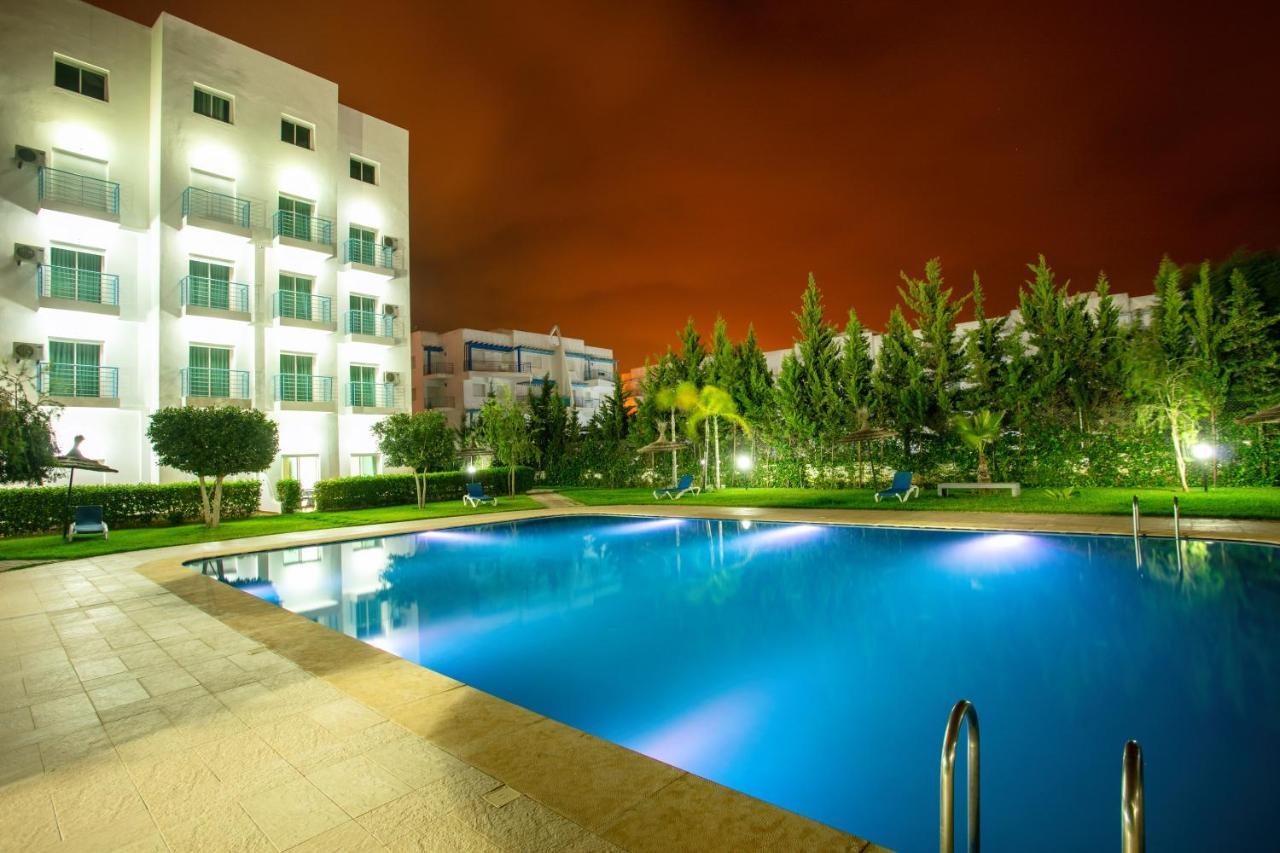 Résidence Hôtelière Riviera Beach Cabo Negro Esterno foto